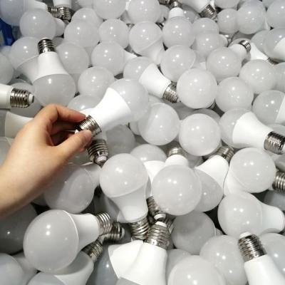 China Indoor 2 year warranty E27 lighting B22 Aluminum+PC 9W led bulbs e27 for sale