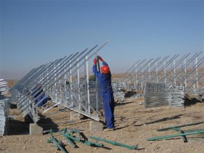 China Água Domínio Metal PV Bracket Cor Natural Fundação segura Para módulos fotovoltaicos à venda