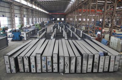 China Prefabricated Warehouse Customized Steel Structure Warehouse With Manual Or Electric Retraction for sale