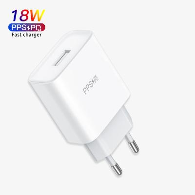 China 18W Cell Phone Mobile Phone Charger Power Adapter Travel Charger Smart QC 3.0 Super Fast Charger Mobile Phone for sale