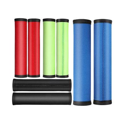 China Prevent Blisters Factory Wholesale Kayak Canoe Oar Cover Holder Neoprene Paddle Shaft Oar Cover Kayak Paddle Grips Cover for sale