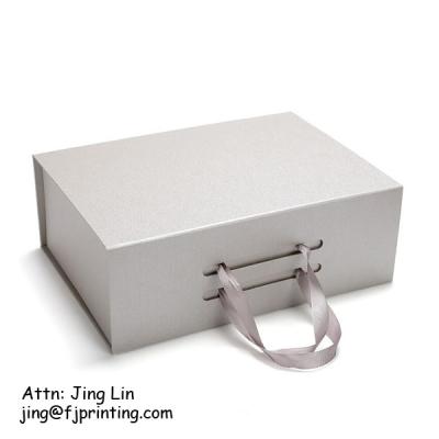 China Recyclable Printing Cardboard Luxury Flat Foldable Luxury Gift Packaging Customized Paper Boxes With Ribbon Handle for sale