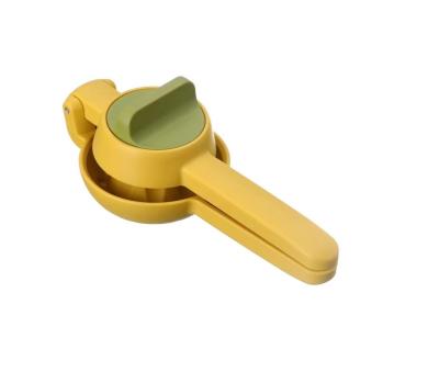 China Hot Squeezable Hand Squeezer Premium Quality Kitchen Citrus Lime Squeezer Lemon Metal Manual Squeezer for sale