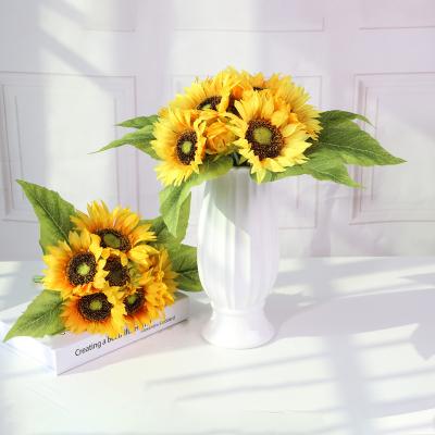 China High Quality Home Decor 2021 Beautiful Sunflower Bouquet Wall Decor Room Decor Artificial Flower Garden Party Wedding Decoration DIY for sale