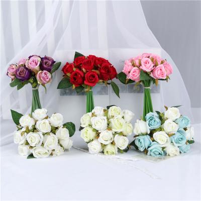 China Beautiful Artificial Flower Wedding Flower Silk Roses Wedding Bouquet Colorful Bridal Bouquet Wedding Bouquets For Bridesmaids Wedding Accessories for sale