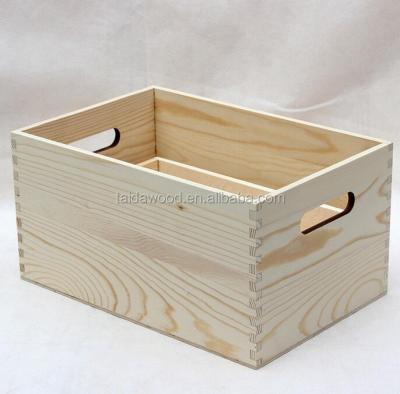 China Recyclable Home Storage Use Large Type Pine Wood Box For Toys for sale