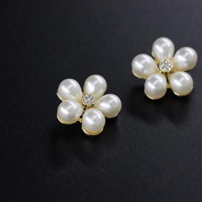 China Rhinestone Pearl Washable Crystal Buttons for sale