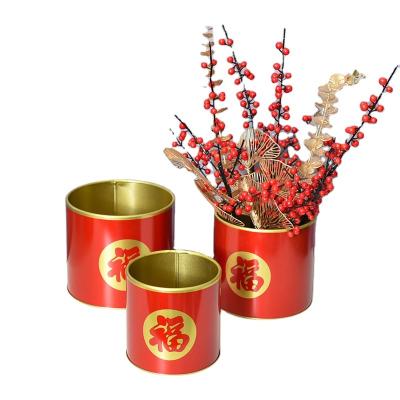 China New-fashion Willow Red Bean Fruit Flower Flower Bucket Living Room Decoration Silver Hug Bucket Holder Iron Flower Pot for sale