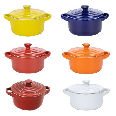 China Sustainable High Quality Porcelain Plants Baking Dishes And Pans Ramekins Ceramic Baking Dish With Lid 7oz Round Mini Casserole Casserole For Oven Safe for sale