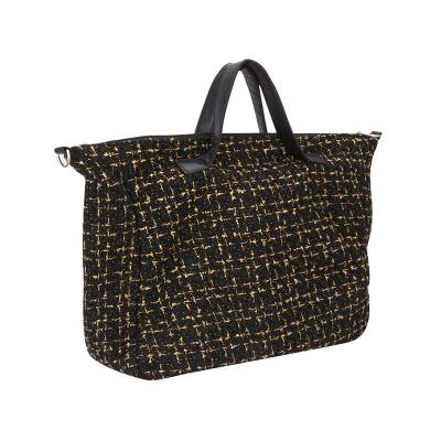 China Low MOQ Wholesale Nylon Waterproof Portable Ladies Tote Bags Fashion Handbags Women Handbags High Quality for sale