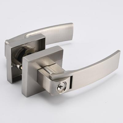 China Latched Entrance Exterior Lever Lock For Antique Wood Door Lever Door Handle Lock Lockable Security S7811 for sale