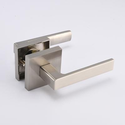 China Modern Passage Lever Sets For Bedroom Bathroom Interior Door Knob Door Handle Lock for sale