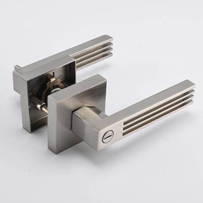 China Heavy Duty Bathroom Door Handles Lever Square Door Handle Lock S7807 for sale