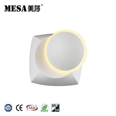 China Modern Hot Sale Nordic Home Decoration Modern Wall Light Indoor Bedroom LED Wall Lamp for sale