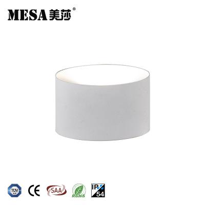 China Outdoor Classic Indoor/Outdoor European Style Led Lighting Aluminum Led Light Slim Outdoor Wall Lamp for sale