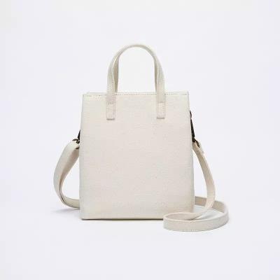 China Lady Handbag Shoulder Bag High Quality Large Capacity Female Inclined Shoulder Bag for sale