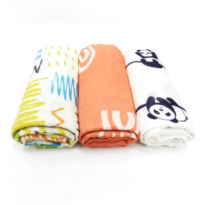 China 100% Portable Custom Bamboo Muslin Wrap Blankets Baby Muslin Blanket Rainbow Muslin Receiving Blanket for sale