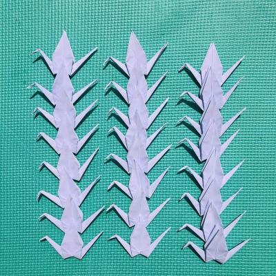 China Paper 100PCS Premade White Origami Paper Cranes for Wedding Party Decoration Folded DIY Bird Garlands Peace Dove Origami Bird Streamer for sale