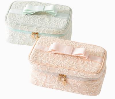 China Factory High Quality Supplies Lace Up Delicate Square Jewelry Cosmetic Bag Makeup Bag for sale