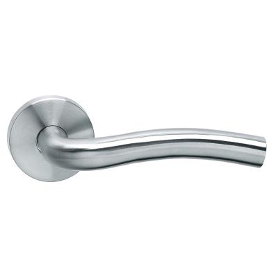 China Modern Stainless Steel Interior Door Hardware Entrance Handle Bedroom Bathroom Door Handles for sale