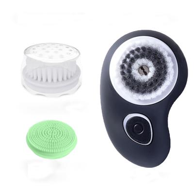 China Electric Clean Wash Detergent Silicon Face Scrubber DEEP CLEANING Cleansing Remover Brush Sonic Silicone Facial Cleansing Brush for sale