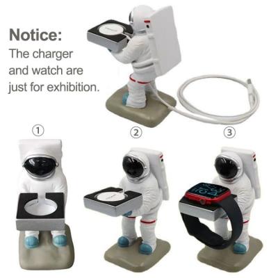 China Creative Waterproof Astronaut Bracket Holder Stand for iWatch Wireless Charger Desktop Stander Resin Holder for iWatch wairelss charger for sale