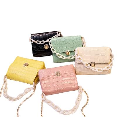 China Cute Mini Handbag Stone Pattern Shoulder Sweet Bag Purse Mini Candy Color Purse Fashionable Ladies Wholesale Small Bags With Chain 2022 for sale