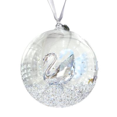 Chine Car pendant crystal swan pendant glass ball pendant rear view mirror car female decoration à vendre