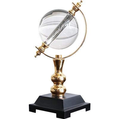 Κίνα Round Crystal Glass Ball Light Luxury Creative High Quality Metal Base Globe Decoration Home Office Decoration Gift προς πώληση