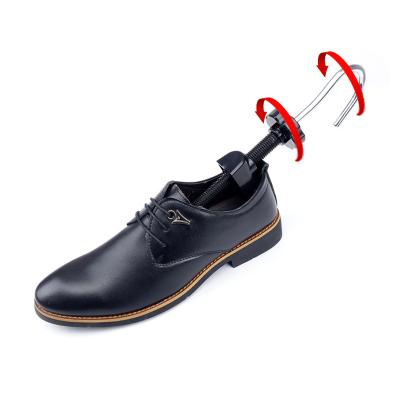 China New Arrival Soft Comfortable Shoes Trees Mens Plastic Durable Male Shoe Wholesale Tree for sale