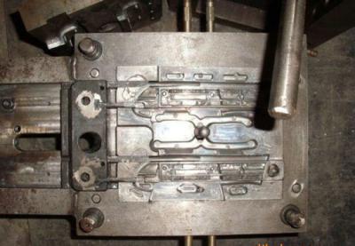 China Customized Design Aluminium / Zinc Alloy Die Casting Mould / Mold For Auto Parts for sale