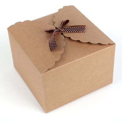 China Custom Recycled Chinese Materials Factory Kraft Paper Bakery Wedding Cake Boxes Surprise Gift Box For Dessert for sale