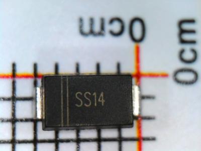 China Surface Mount Schottky Diode SS14 SMA 1A 40V For Charger for sale