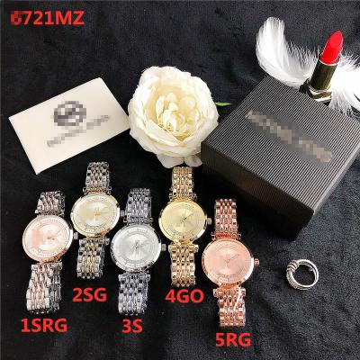 China Classic Fashion Automatic Trend Date Metal Universal Watch For Men And Women Designer Casual Soft Quartz Watch No Box for sale