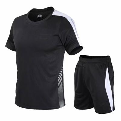 China Breathable Fitness Training Wear Men Running Wear Shorts Breathable Durable Sweatsuits for sale