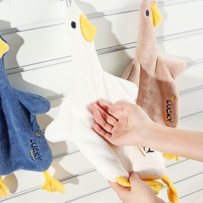 China Duck Ultra Soft Kids Cute Microfiber Cute Animal Kitchen Cartoon Towel Wash Cloth Hanging Hand Towel for sale