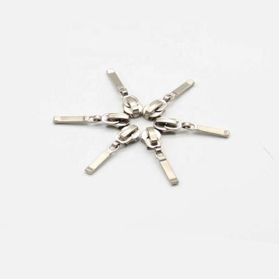 China New Fashionable Custom Lock 3# 4# 5# Custom Zipper Pulls Wear-Resisting Rubber Zipper Slider Puller for sale