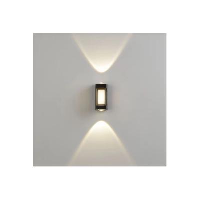 China NEW black and white ip65 water proof 4w led modern garden thru outdoor wall mounted outdoor wall light for sale