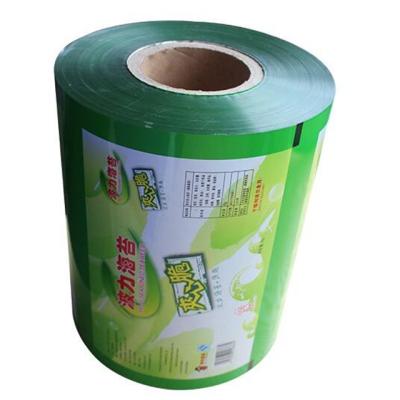 China Moisture proof laminated plastic roll film pet/vmpet/pe shampoo material packaging with custom logo design printing for sale