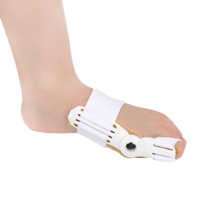 China Adjustable Medical Toe Separator Bunion Guard Splint Foot Toe Bunion Corrector Fixing Device for sale