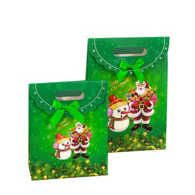 China Factory Direct 2021 Christmas Gift Bag Recyclable For Candy Chocolate Cookie Macaron Bags Christmas Paper Bags for sale