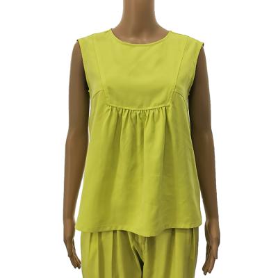 China 2021 Summer Breathable 100% Tencel Pleated Sleeveless O-Neck Tops Blouse Woman For Casual for sale