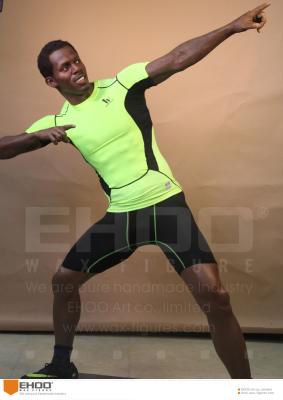 China Famous Sport Star Emulation Life Size Human Resin Sculpture For Usain Bolt for sale