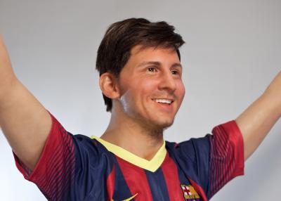 China Customization Silicone Messi Wax Figure / Celebrity Waxworks for sale