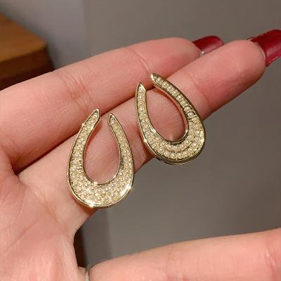 China TRENDY 925 Silver Needle Pearl Earrings Jewelry Fashion Design for sale