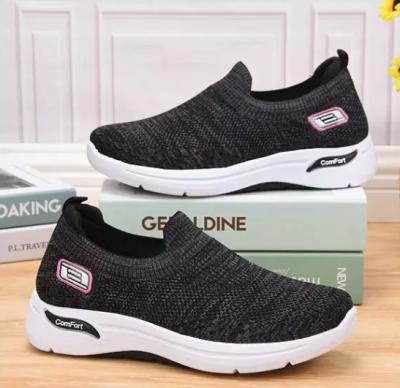 China Fashion Trend Drop Shipping High-elastic Shock Absorbing Women's Fly-woven Running Shoes Without Lace Over Low Top Breathable Cloth Ladies Casual Shoes for sale