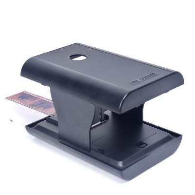 China Portable Foldable Mobile Film Scanner Set with Old 35mm Films and Slides Using Your Smartphone Camera T-169 for sale