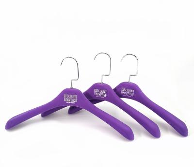 China Purple Plastic Ladies Garment Velvet Hanger Customize Luxury Flocking Hanger for sale