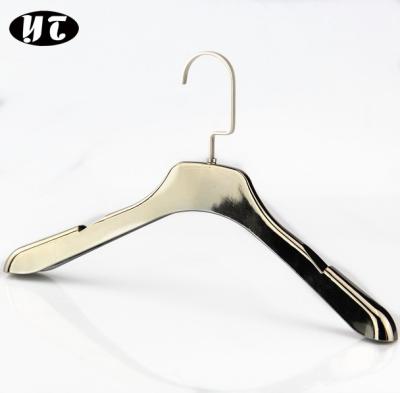 China SHOW YT 2020 Shiny Plastic Men Cloth Rack Hanger For Men Clothes Hanger Factory In China Clothing Hanger Supplier for sale