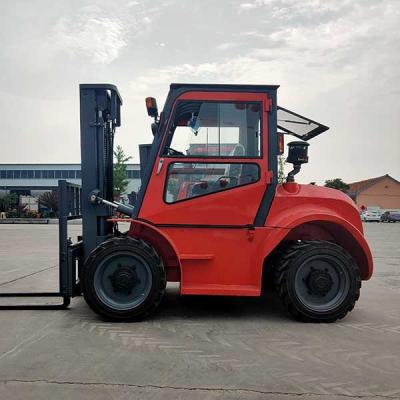 China 4000kgs Off Road Forklift Japanese ISUZU 4 Wheel Drive Forklift With Cabin for sale